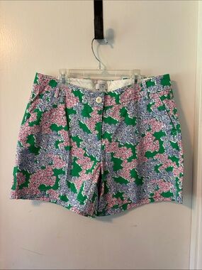 Crown & Ivy Green Floral Women’s Shorts